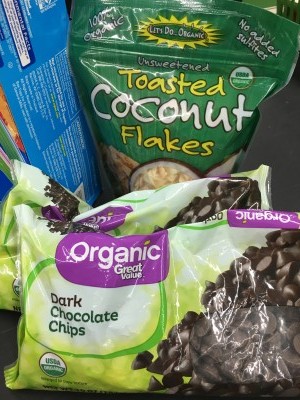 Organic Dessert: Toasted Coconut Flakes Dark Chocolate Chips